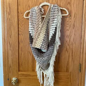 Multicolor Triangle Fringe Scarf
